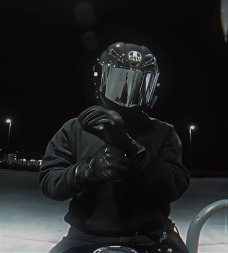 emma back in her Sith era😏 // @SITH S1k #siths1k #fypシ゚ #emxcc #biketok @🏍️ @jul ☆ @. @Spark