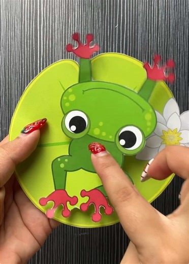 Moving Paper Craft, Over 26 Crafts #activitybookforkids #activityforkids #papercraft