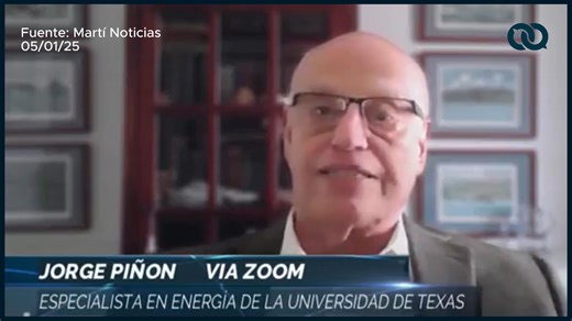 🛢️ ¿Qué pasará con el #petróleo enviado a Cuba? Jorge Piñón, experto de la Universidad de Texas, declaró a Martí Noticias que #Cuba está recibiendo un promedio diario de 35 000 barriles de petróleo de Venezuela; mientras que los envíos de México se redujeron de unos 22 000 a 7 000 barriles diarios. Conoce en este video la opinión del catedrático sobre las consecuencias de un posible corte total del suministro de #Venezuela a la isla, si es posible que el régimen de La Habana obtenga rápidamente