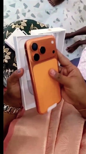 #iphone #birthdaygift#husbandgift #shortsfeed #applephones #familyfun #love