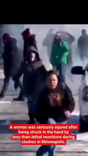 A woman was seriously injured during clashes in #Minneapolis #ICE