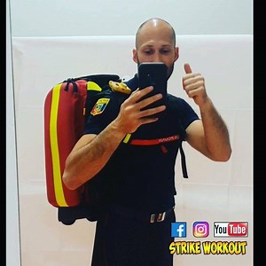 Tu préfère quelle tenue Pompier ???? TAG un max de pompiers en commentaire 🇫🇷🔥👍🚒👨‍🚒 - - - - - - - - #sdis #pompiers #firefighter #strikeworkout #strike #sapeurpompier #defile #feu #fireman #bomberos #tenuedefeu @sdis_23 @firefighter_for_lifes @fire_love_1989 @firefighterffit @chief_miller_ @bomberos_honduras @bomberosbogota @britishfirefighterchallenge @pompiers_bspp @sapeurs_pompiers_de_france @pompiers_paris @fit_geniusfr @givemesport | Strike workout