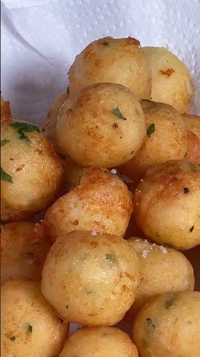 Apples and Hazelnuts 🥔: Simple and Delicious Recipe! #ApplesandHazelnuts #EasyRecipe #QuickCooking