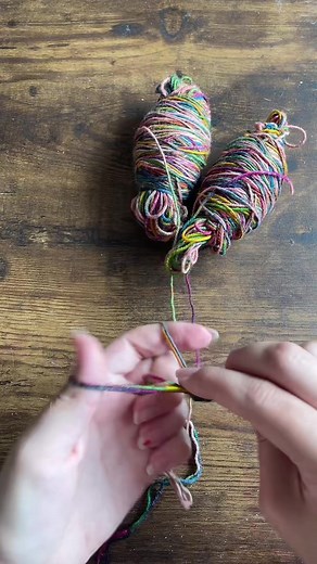 Knitting Tutorial: How to Knit Baby Socks with Long Tail Cast On