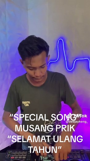 Unique Performance of 'Special Song Musang Prik' by Brother Musang