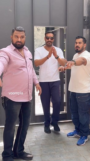 35K views · 418 reactions | Ajay Devgn turns 55! Comes out for a hi-hello sesh with fans outside his house in Juhu | Voompla | Facebook