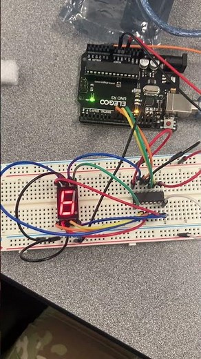Seven Segment Display (Clock) - Using display control #arduino #arduinoproject #binarycounter