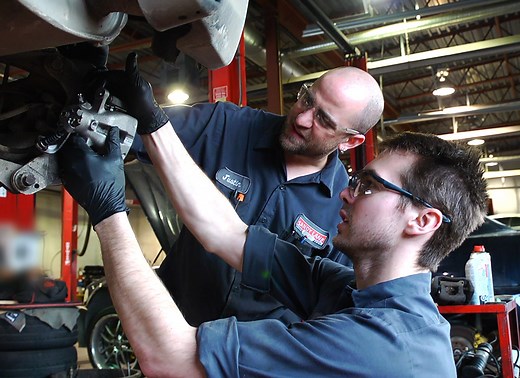 Automotive Service Technician: Occupations in Alberta - alis