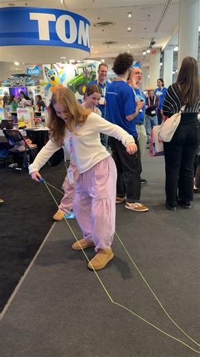 ZipString ® | Who nailed it and scored a FREE ZipString? 🔥 Watch now to find out! Think you’ve got the skills to top it? Let’s see those tricks!... | Instagram