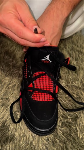 Sneaker Reseller / c.kicks on Instagram: "Jordan 4 Laces Tutorial 💫"