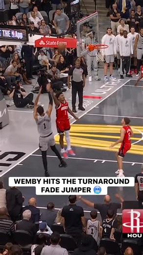 Victor Wembanyama knocks down the SMOOTH turnaround fadeaway jumper! 🪣 🆚 HOU-SAS • West Group C 🏆 Emirates NBA Cup 📺 NBA on Prime Video: https://www.nba.com/how-to-watch-game-redirect/0022500032?partnerRef=NBA&platform=Facebook&surface=Post | NBA