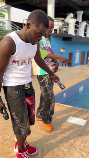 Music Story 918: Keep Them Wondering