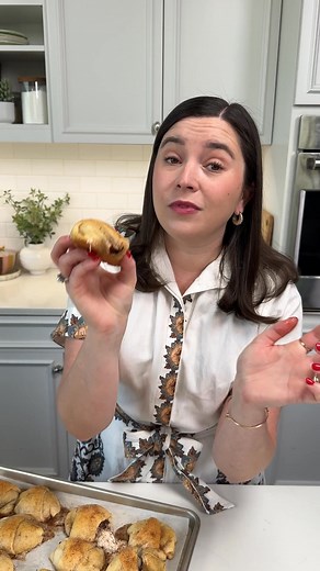 208K views · 3.7K reactions | This recipe is deliciously simple, and it brings with it the ultimate meaning of Easter Sunday. | Southern Living | Facebook