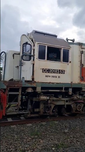 Suara Klakson CC 201 83 53 Paling Merdu! Wajib Denger! #keretaapi