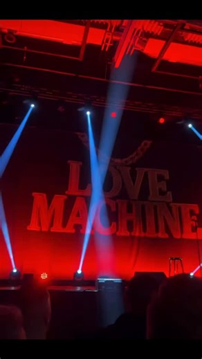 LOVEMACHINE LIVE💕 #standupcomedy #live #janeeisklar #atzeschröder #comedy | Atze Schröder