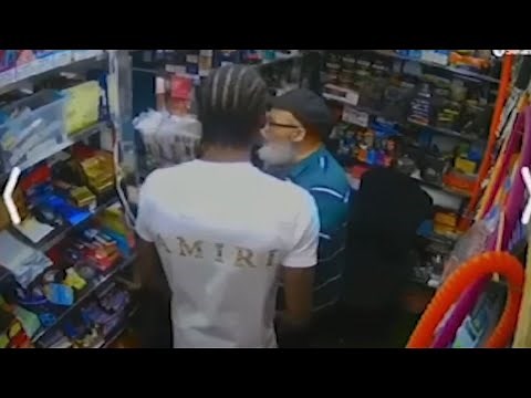 Surveillance Video Reveals New Details in NYC Bodega Stabbing | El Minuto (English)