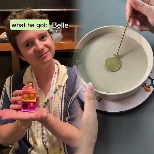 Unboxing Disney Doorables with @HollyAuna & @tyler_warwick