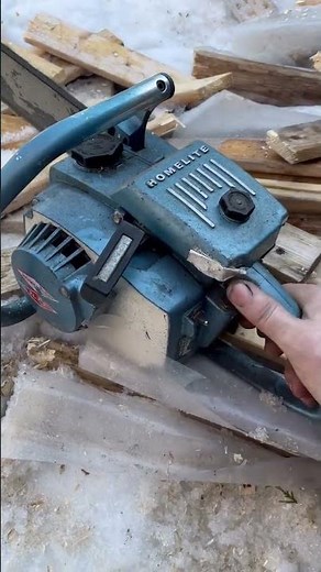 Vintage Homelite XL-12 Chainsaw