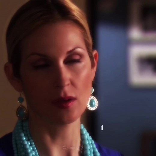 Emotional Scene Featuring Kelly Rutherford and Matthew Settle in Gossip Girl