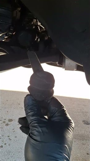 Front Lower suspension replacement on a 2007 nissan murano