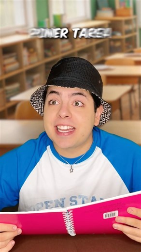 EL MUNDO AL REVÉS ESCUELA #shorts