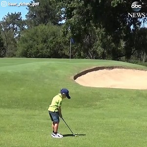 Watch this 5-year-old golfer hit a ridiculously impressive chip shot. His reaction is priceless: “You have no idea what just happened, do you?” http://abcn.ws/2DhTNJ2 | ABC News