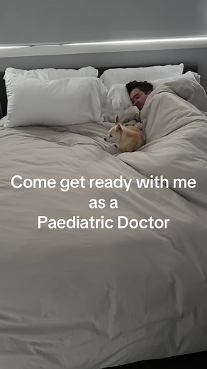 Come get ready with me as a paediatric doctor #morningroutine #doctor #pediatrics #getreadywithme #medstudent #resident #student #nurse #nursingstudent #figs #medicalstudent #medschool