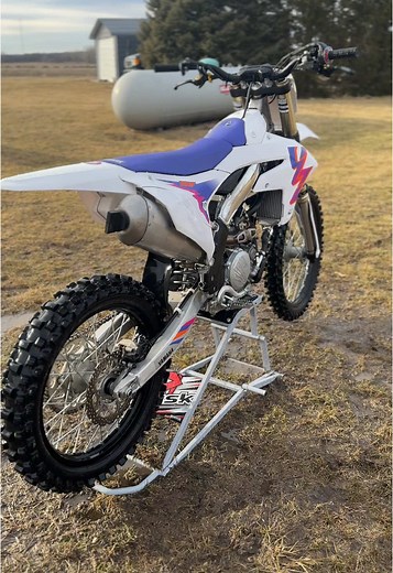 Ultimate Dirt Bike Stand Review: Risk Racing