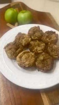 Mini Puff Pastry Apple Pies | Flaky, Buttery & Topped with a Crumb Finish 🍎✨