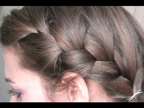 Hairstyle: How to make a glued-in braid?