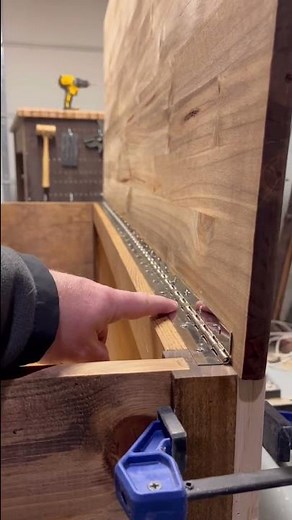 Easy way to install piano hinge on a box. #toybox #woodworking #hinge #pine #howto #diy