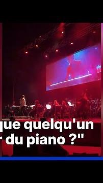 Un membre du public remplace au pied levé le pianiste malade lors d'un concert La La Land à Sydney