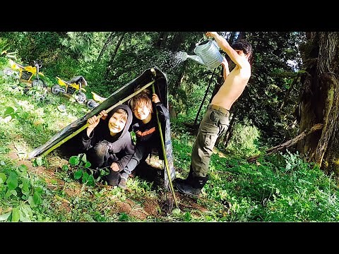 Agent Axe Makes a Simple A Frame Bushcraft Shelter