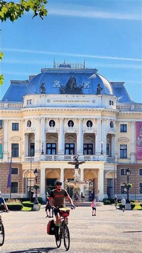 Bucharest 🇷🇴 | Romania's Most Beautiful City.
