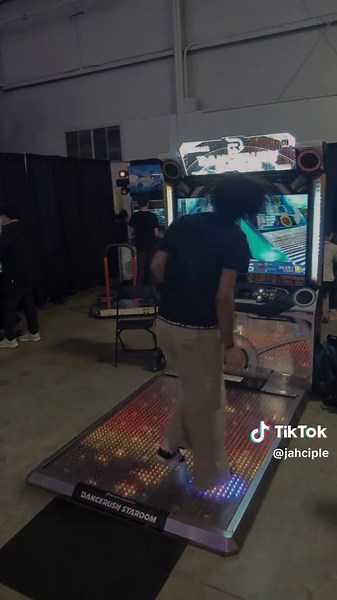 Chill Vibes at Fancon and First DRS in Canada