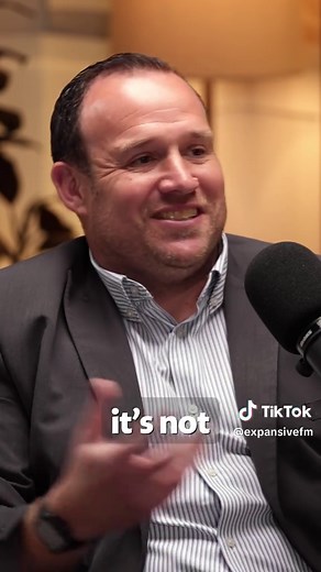 With new tech, AI, IoT and evolving processes all moving quickly, FM teams are feeling caught between big expectations and an industry still finding its rhythm. If you’re finding yourself, overwhelmed, not knowing where to start take Adams advice... Keep things simple. Start with the basics, build confidence, then layer in the future. And make learning accessible so people can grow at their own pace. 🎧 Catch the full episode here: https://ow.ly/87b350XCMYE #FacilitiesManagement #CAFM #Facilitie