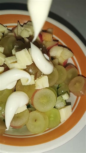 Let's eat fruits with cheese and mayonnaise #food #foodie #fruits #yummy #marigilg