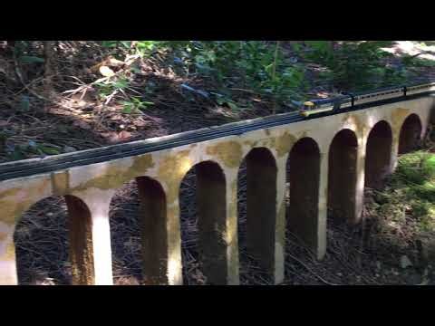 125 whistles through the countryside