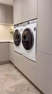 275K views · 113 reactions | What are the drawers for under the washer and dryer?!… they’re to pop your wash basket on!  #utilityroom #utilityroomdecor #washingmachine #laundryroom #laundry | Louise And All Things Home | Facebook