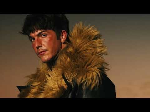 Model Behavior: Role Model Steps Into Fall’s Best Looks