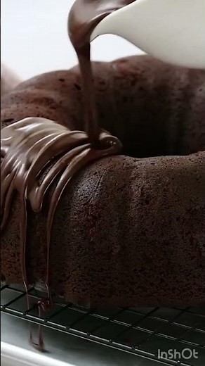 Chocolate Brownie Cake for Valentine's Day 💘
