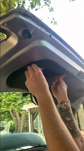 Suppression essuie-glaces arrière Peugeot 206