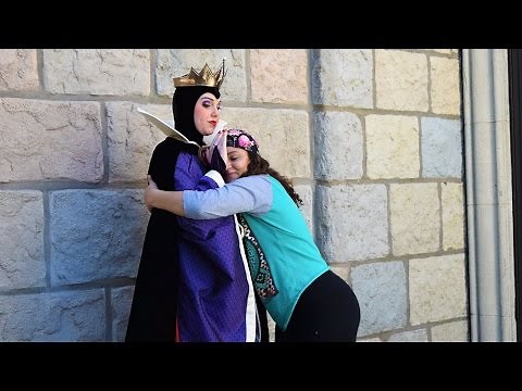 Meet the Evil Queen From Snow White, Disneyland Park, Disneyland Resort