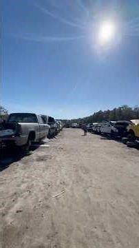 Pt Cruiser window seal #itsbeater #chrysler #autorepair #mobilemechanic #fixnflip