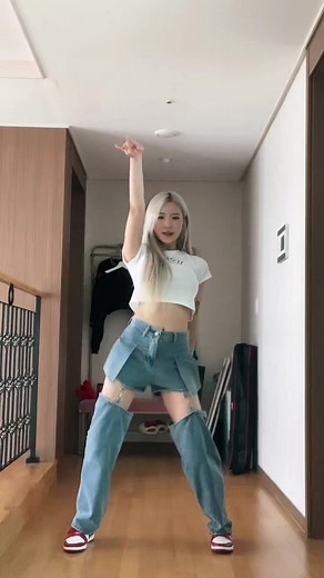 블랙핑크 신곡 못 참지 ㅎㅎ