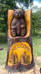 How to carve a pine tree stump into a cute welcome bear for your home🐻 #asmr #chainsaw #sculpture
