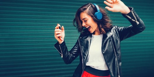 100 Upbeat 70s Songs To Boost Your Mood