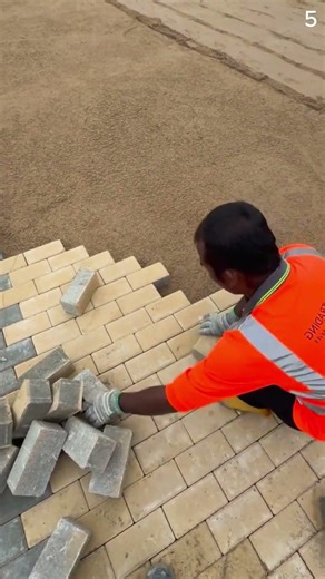 Pekerjaan pertukangan menyusun paving block dengan skill khusus super efisien #shorts