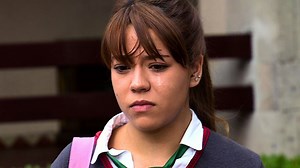 1.6M views · 32K reactions | Entre amorios y juegos la grabó y ahora la amenaza con publicar los videos 梁 #LaRosa : 'El juego' #LaRosaDeGuadalupe Lunes a viernes 7P/6C por Univision. | UniNovelas | Facebook