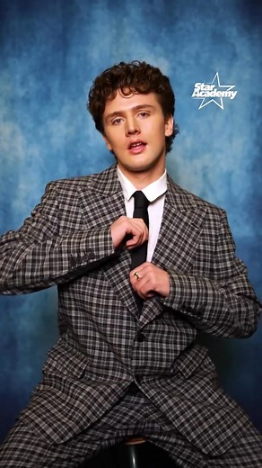 @staracademytf1 Si Ambre, Anouk, Bastiaan, Ema, Jeanne et Léa étaient une phrase ✍️✨⁣ #StarAcademy | Jeanne Star Academy 2025